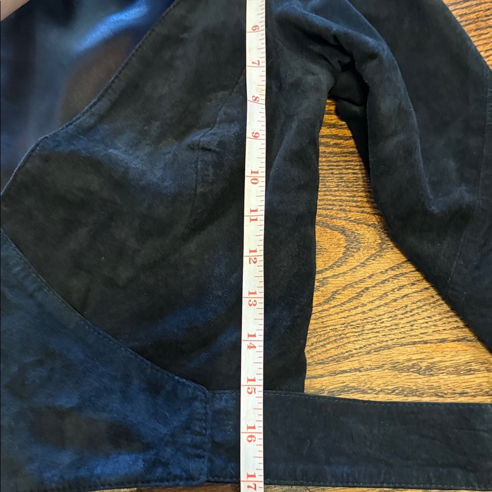 Vintage suede top - Picture 9 of 9